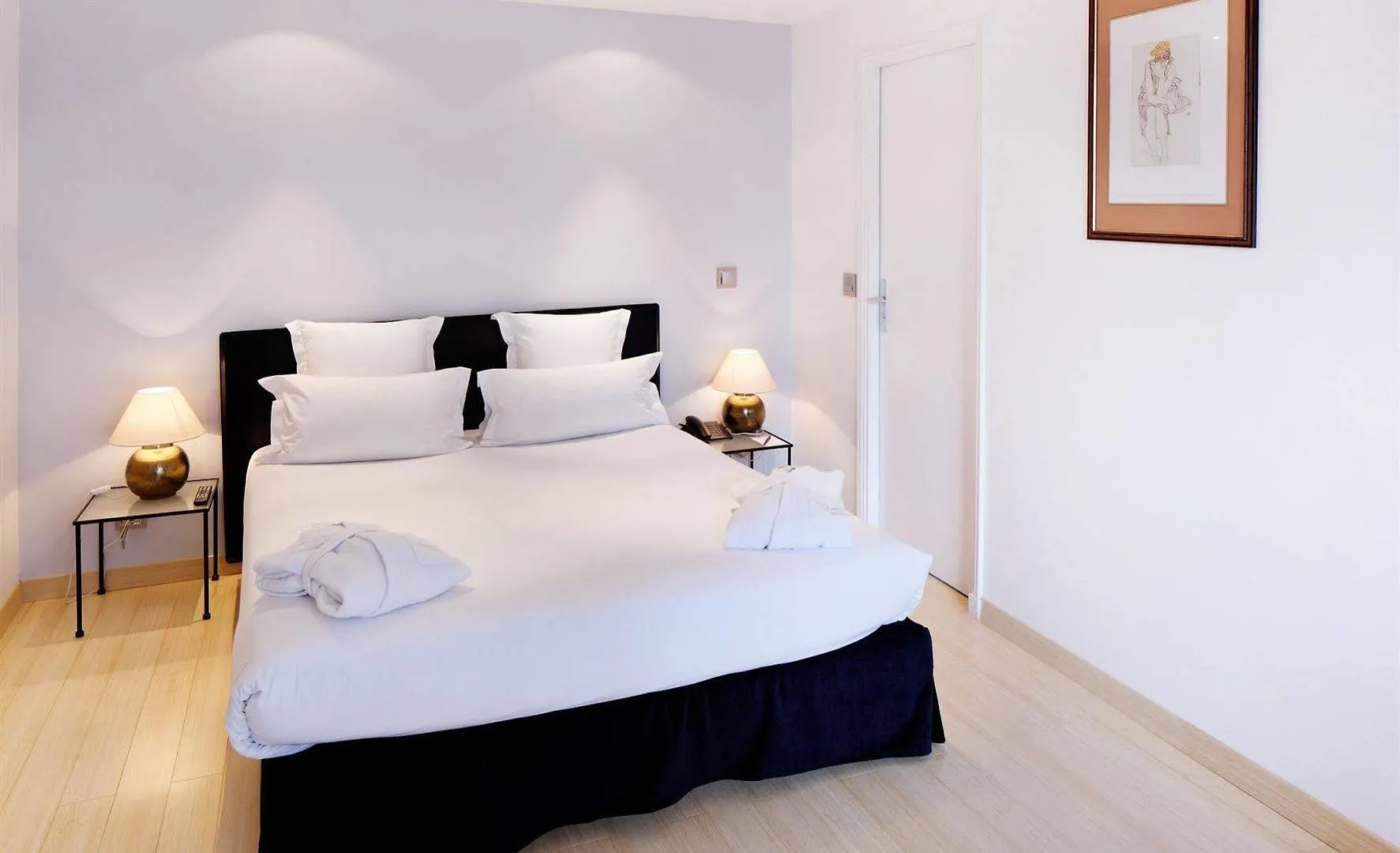 Les Appartements Saint James Albany Paris 0*,  France